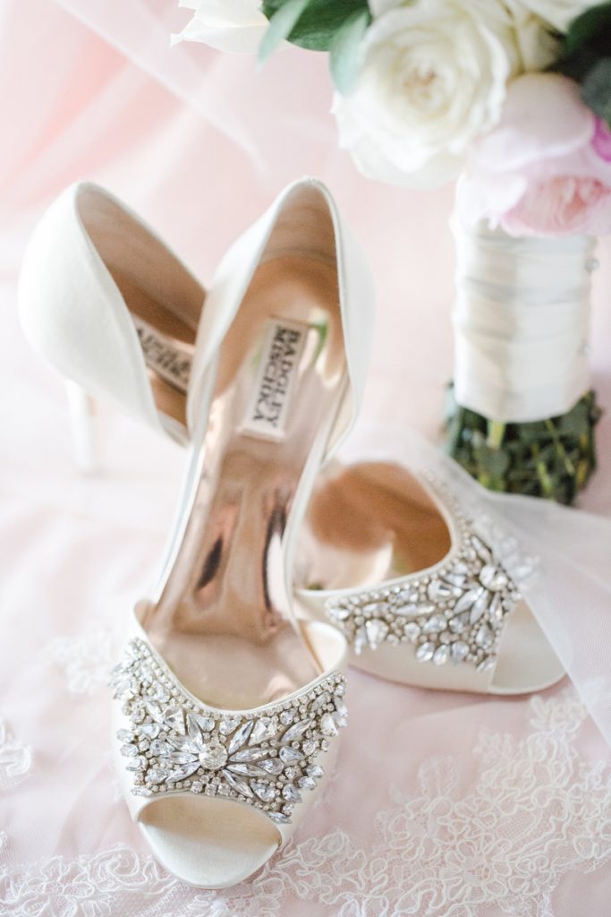 View More: http://susieandbecky.pass.us/courtney-will