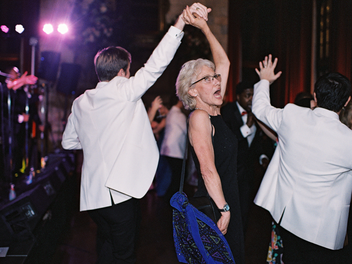 Guest dancing to band at Virginia wedding