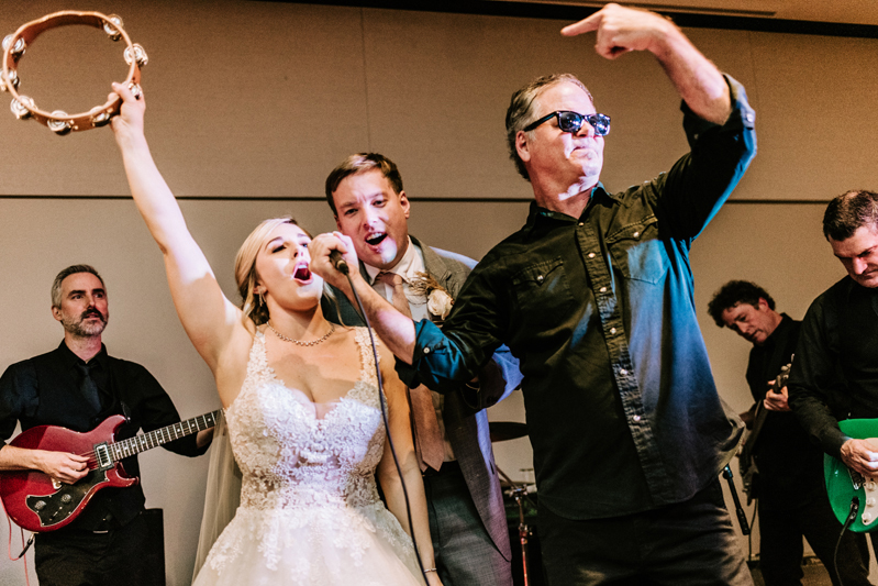 Bride singing with Swingin' Richards band