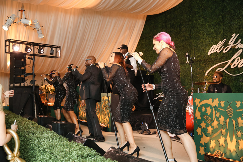 Simply Irresistible band at Belle Meade Country Club wedding